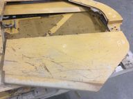 D6T Door - RH, Caterpillar