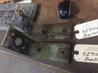 988F Bracket, Caterpillar